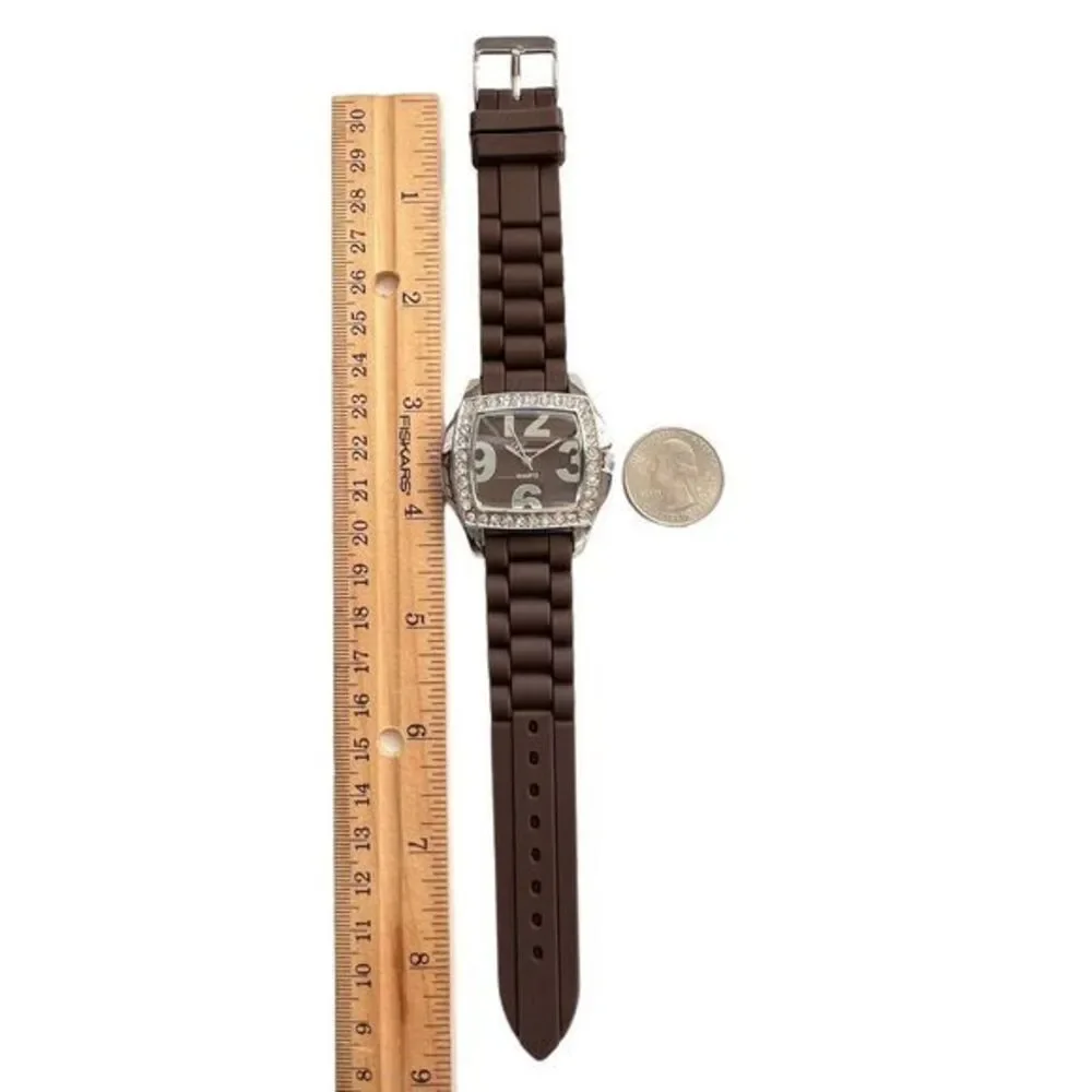 GENEVA P721 Women's Watch‎ Water Resistant Brown Silicone Band Brand New 9 in